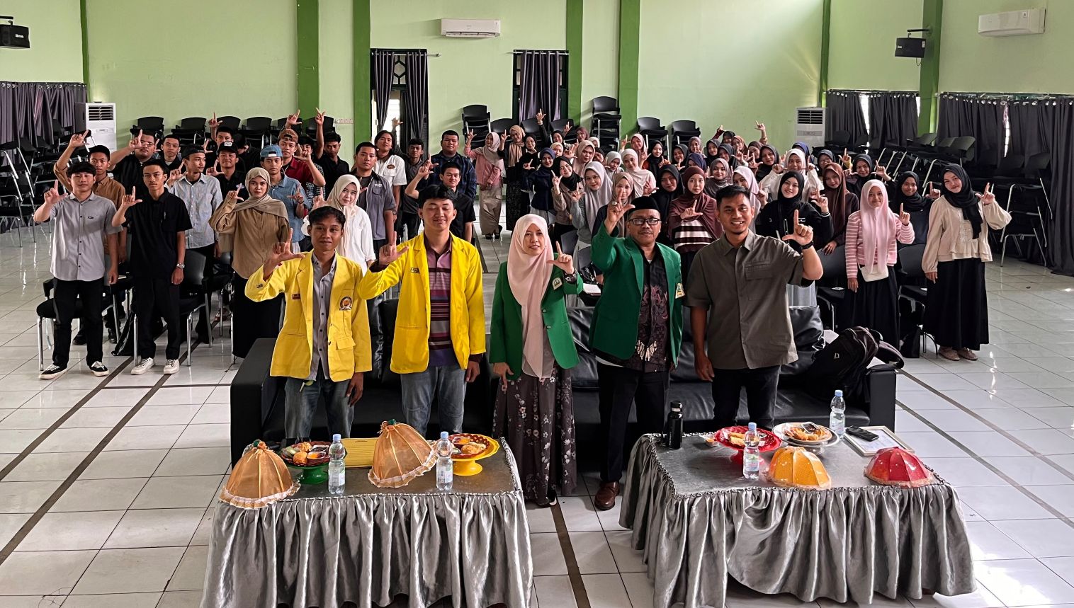 Hadirkan Praktisi Bisnis, DEMA FEBI IAIN Bone Bekali Mahasiswa MBS Mindset Kepemimpinan